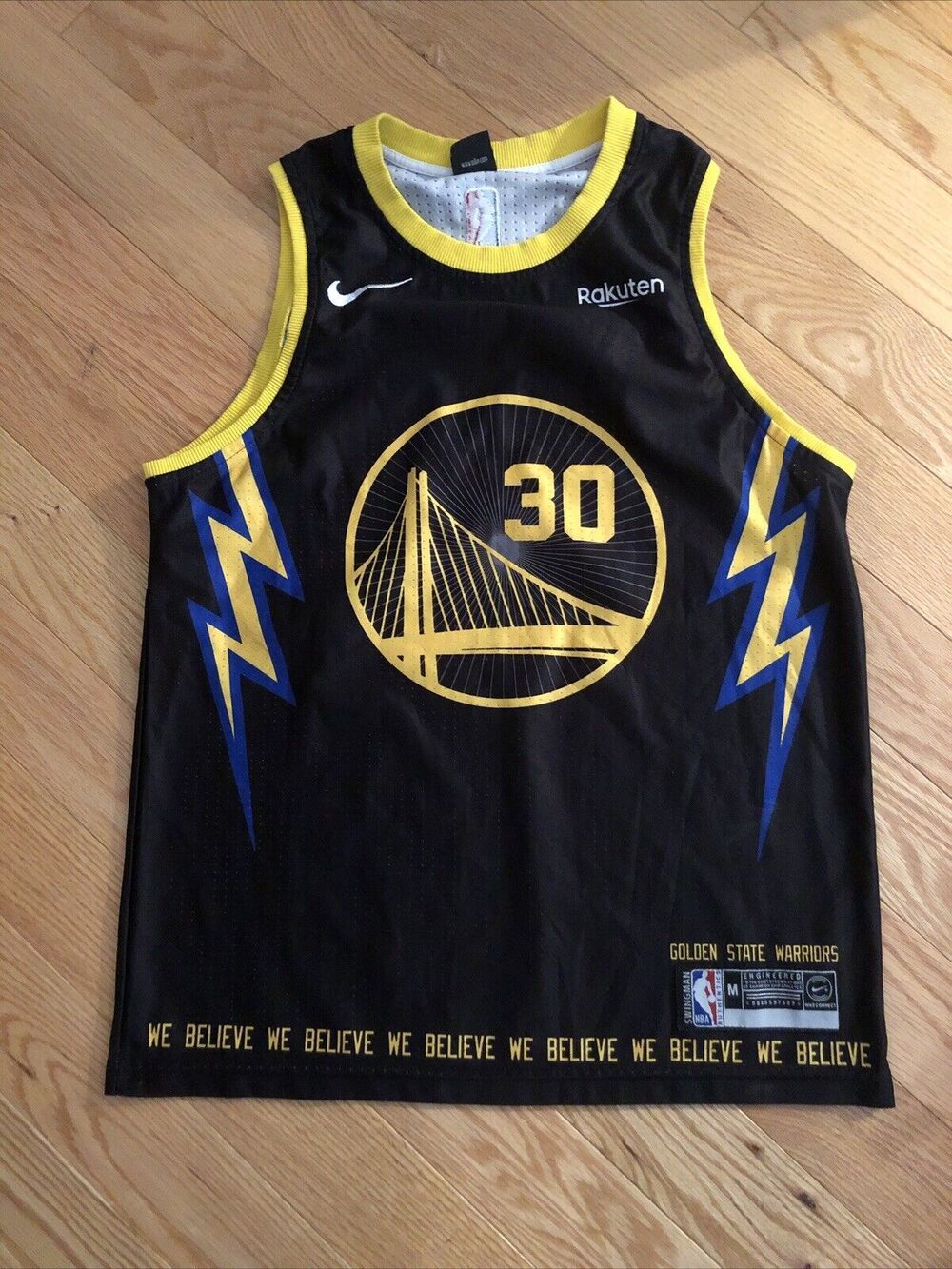 Nike NBA Authentic Golden State Warriors Rakuten Stephen Steph Curry 30 Jersey